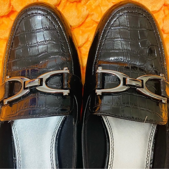 Life Stide black faux, Loafers Slip On Pointed
Toe Shoes WomenSz 8 - Picture 6 of 6